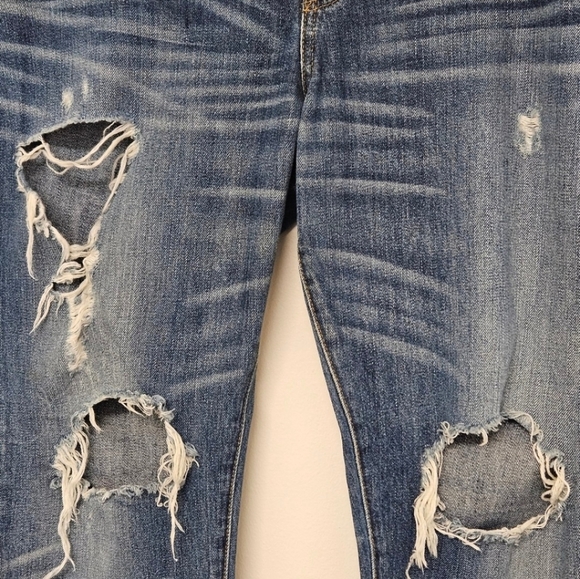 66 GAP 1969 DISTRESSED RELAXED BOYFRIEND JEANS WOMEN'S SIZE 31 - Picture 5 of 10